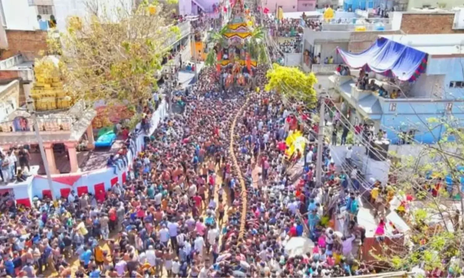 కన్నులపండువగా నరసింహుని రథోత్సవం